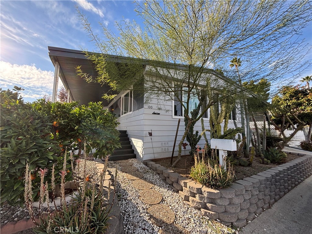 1145 E Barham 100 Property Photo 3