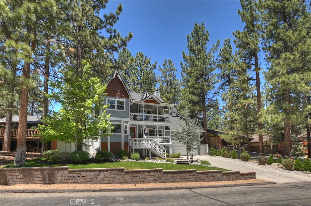 457 Woodside Drive Property Photo 1