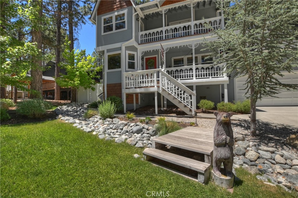 457 Woodside Drive Property Photo 2