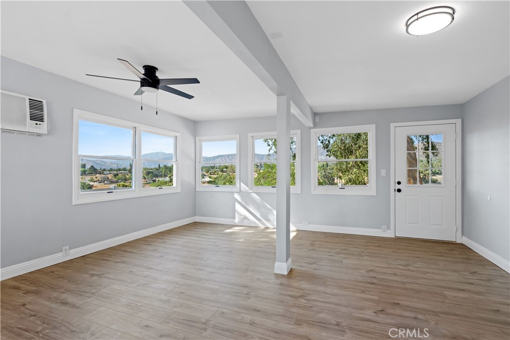 35029 Avenue G Property Photo 8