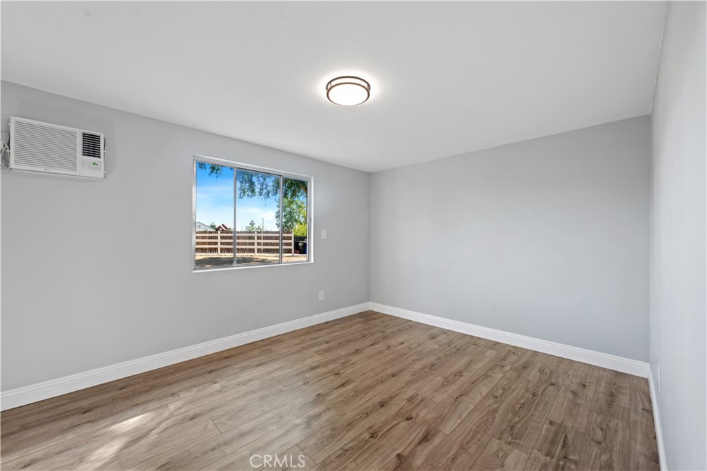35029 Avenue G Property Photo 29
