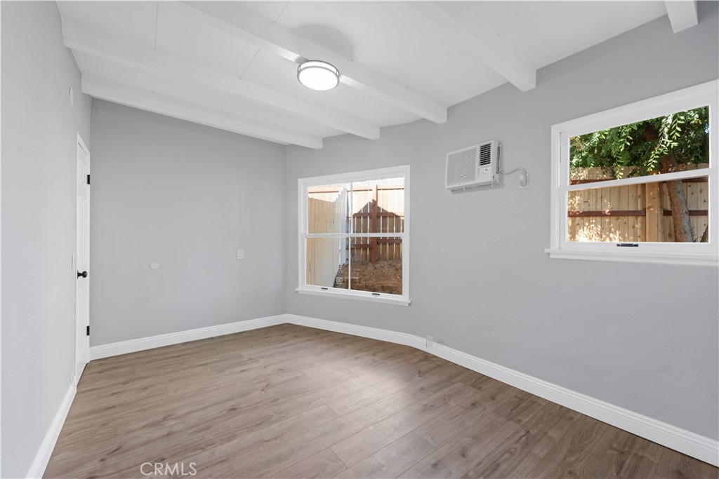 35029 Avenue G Property Photo 31