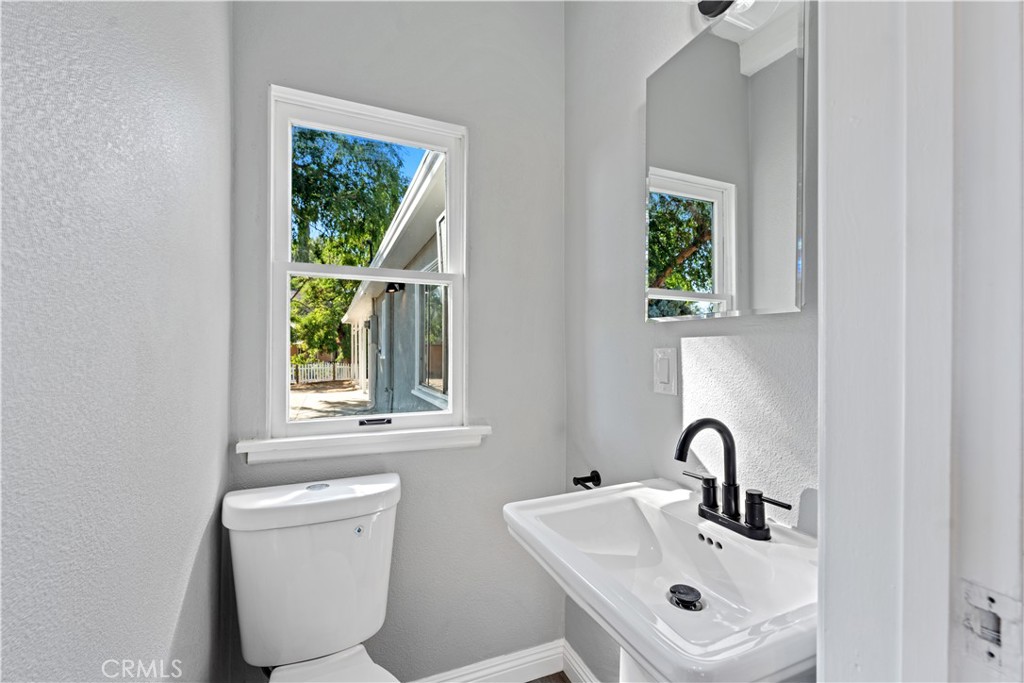 35029 Avenue G Property Photo 35