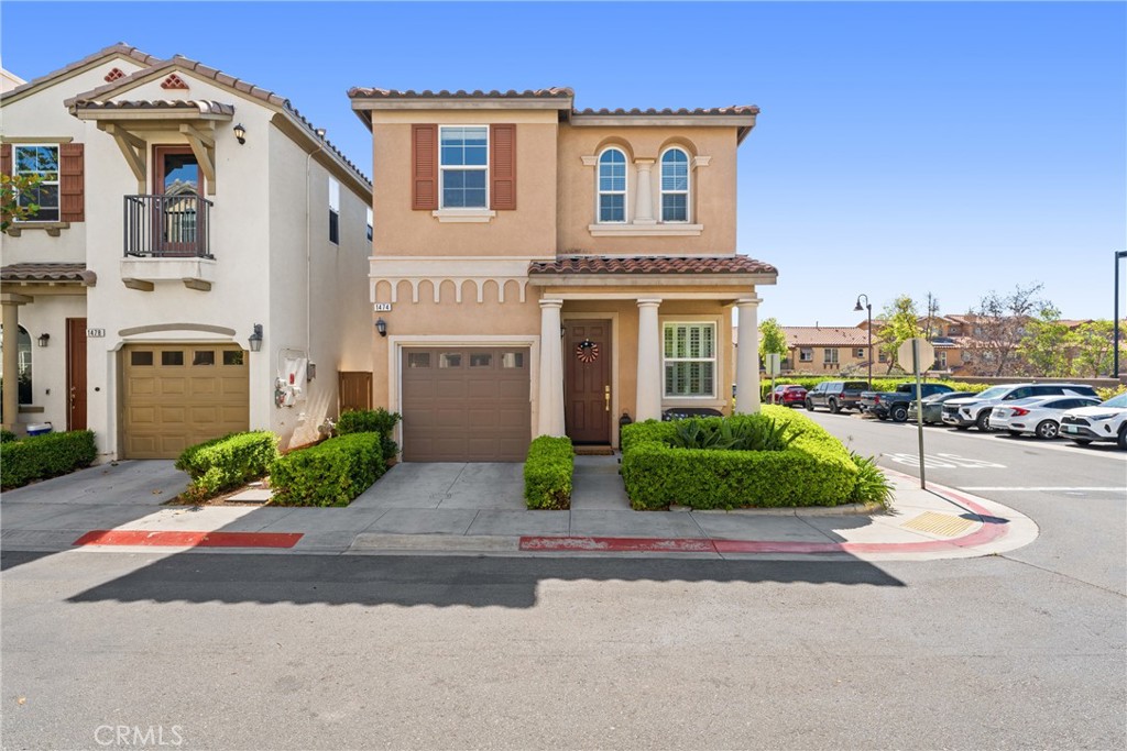 1474 De La Vina Street Property Photo 1