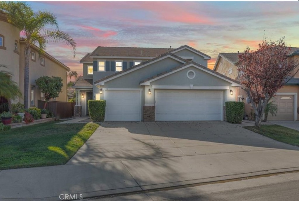 45127 Tioga Street Property Photo 1