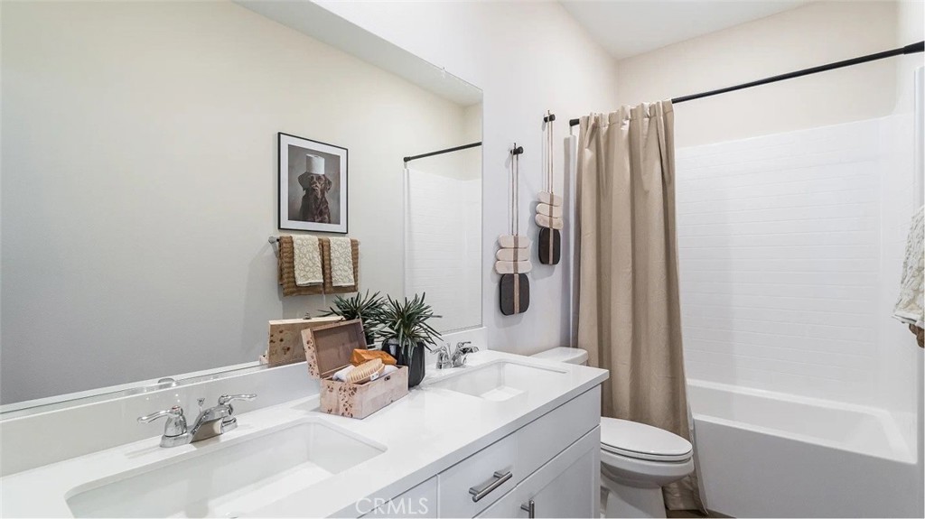 2645 E Hyde Paseo Property Photo 7