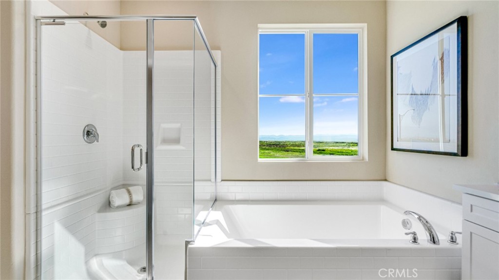 2745 E Amberley Privado Property Photo 8