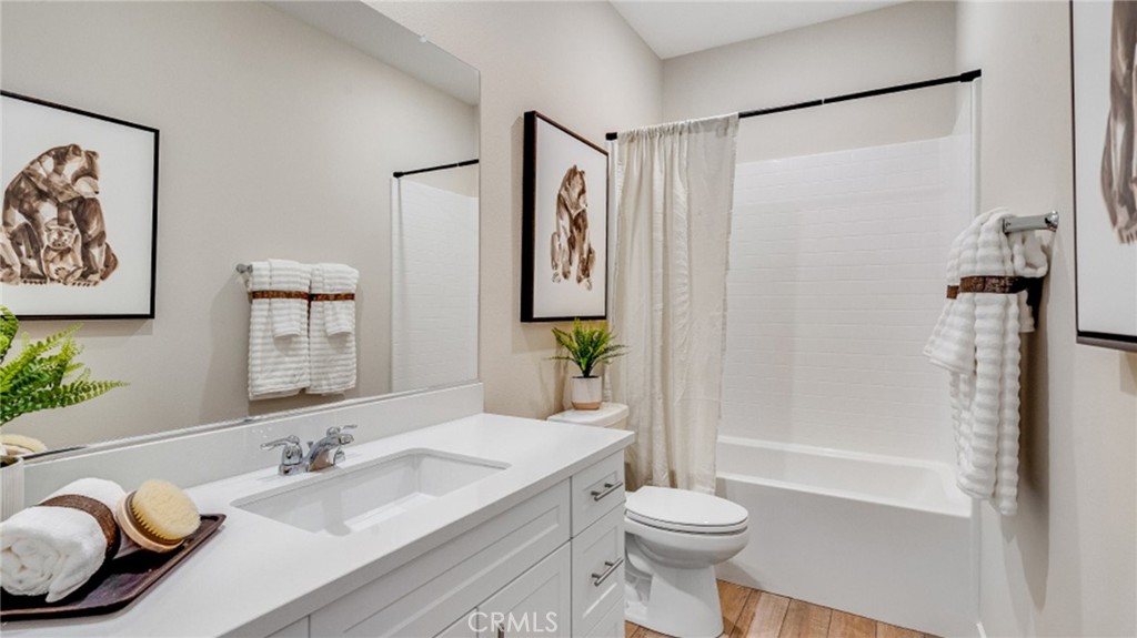 2745 E Amberley Privado Property Photo 12