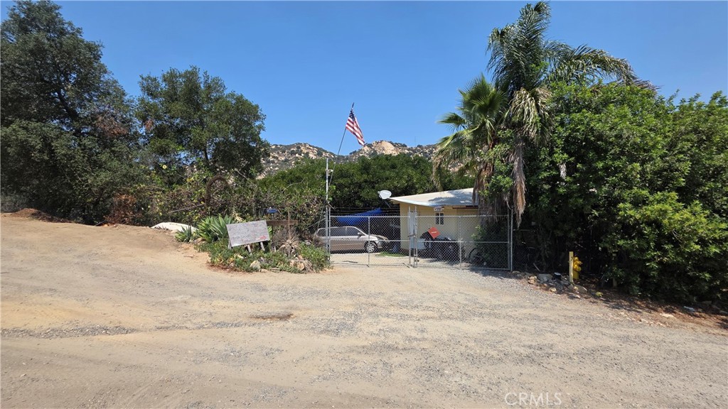 3027 Rainbow Valley Boulevard Property Photo 2