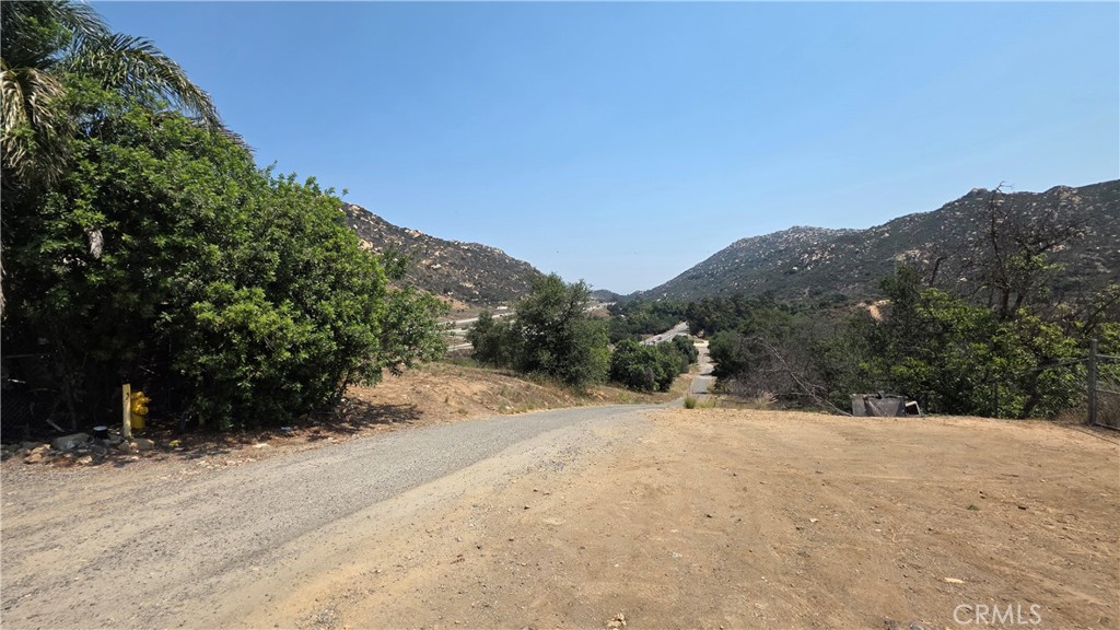 3027 Rainbow Valley Boulevard Property Photo 3