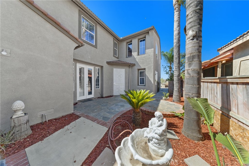 32522 Safflower Street Property Photo 3