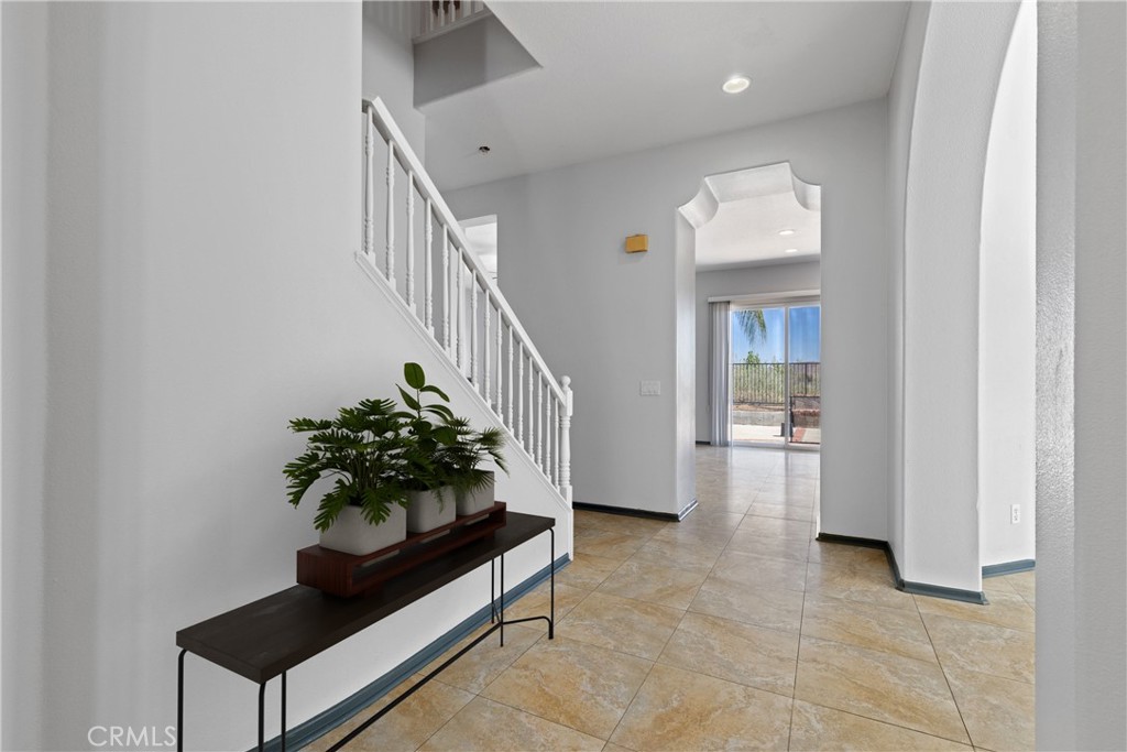 32522 Safflower Street Property Photo 4