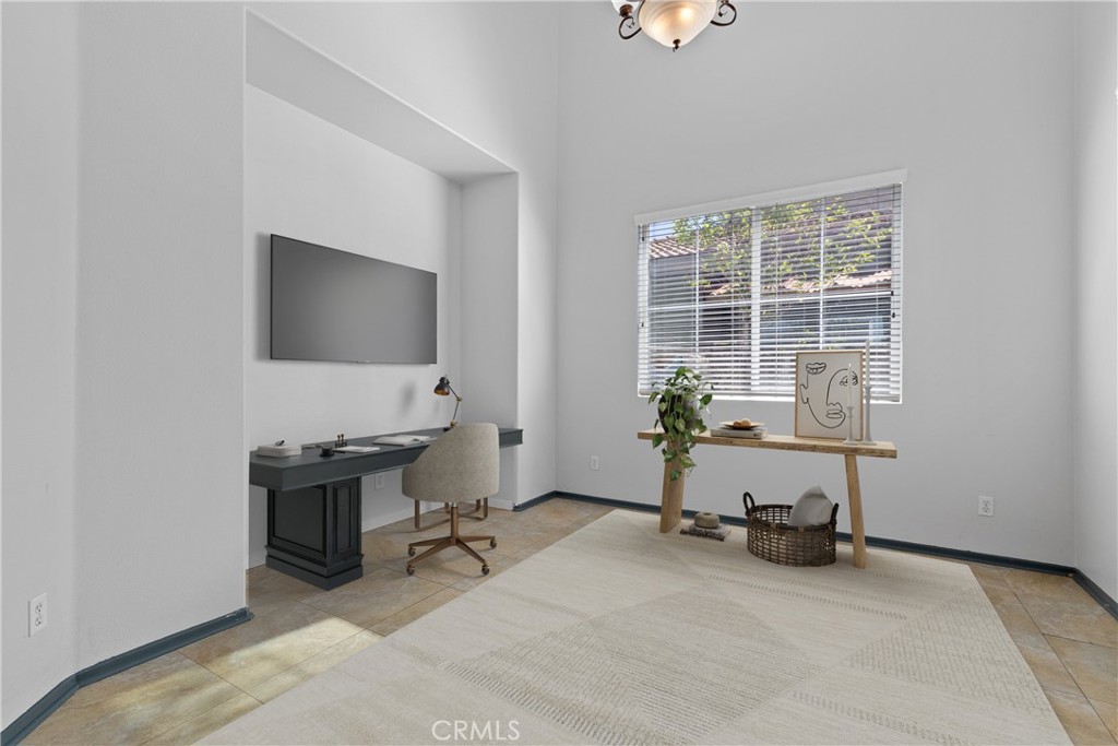 32522 Safflower Street Property Photo 6