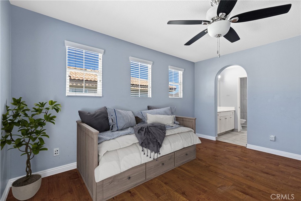 32522 Safflower Street Property Photo 25