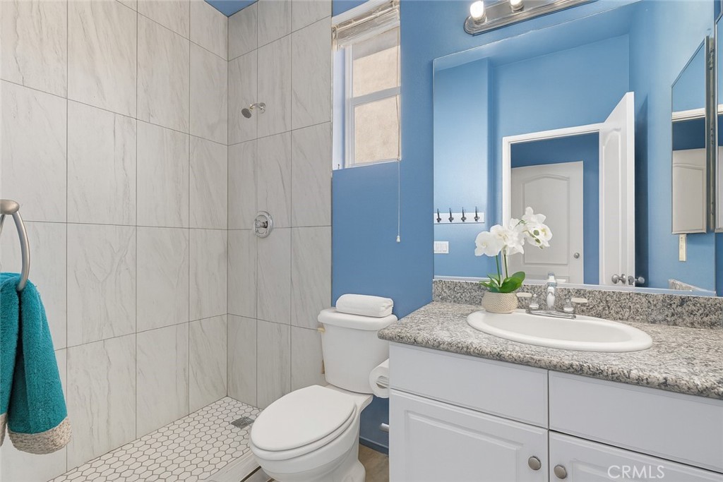 32522 Safflower Street Property Photo 30