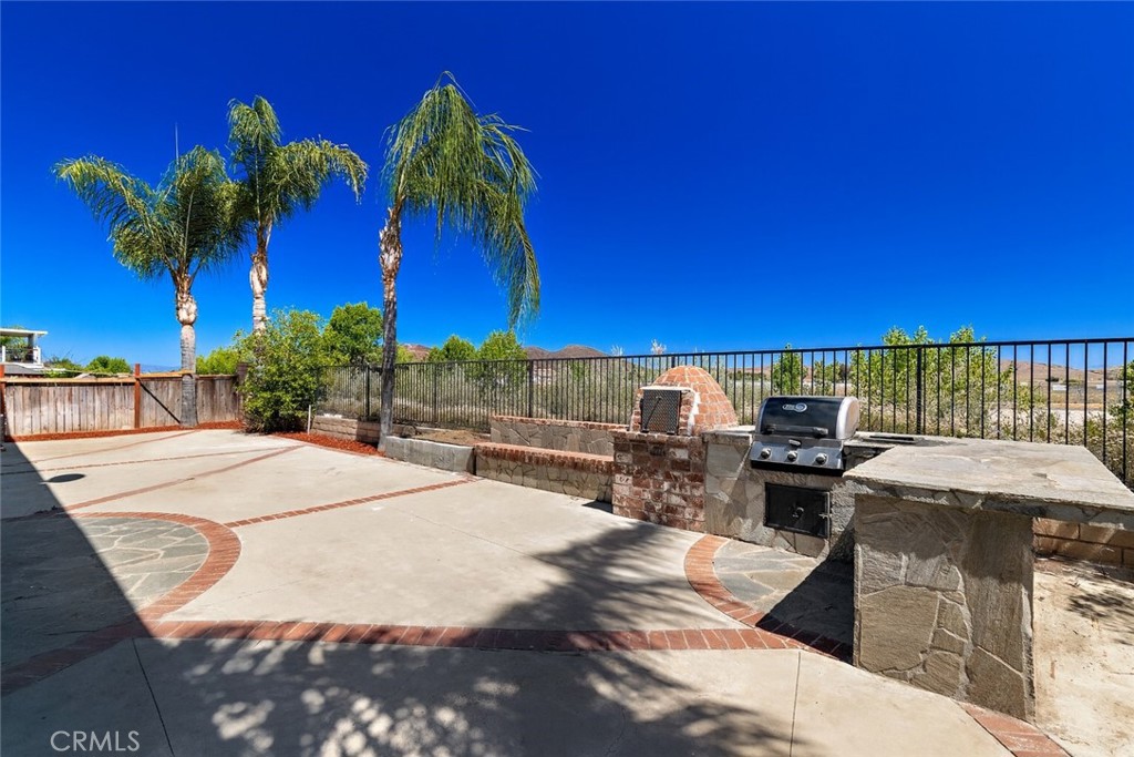 32522 Safflower Street Property Photo 36