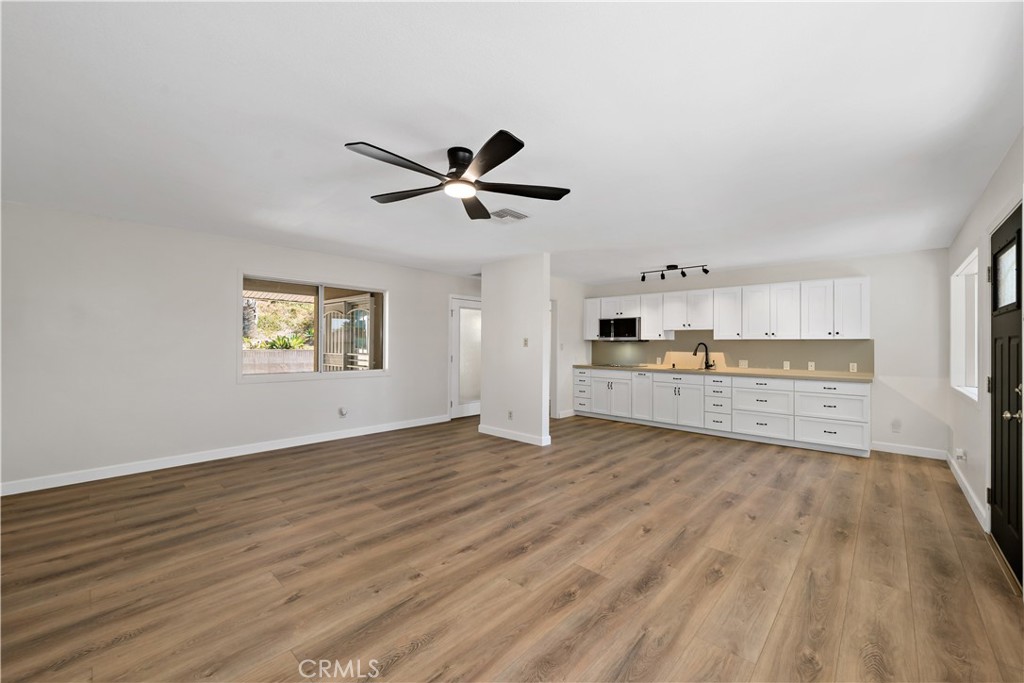 3777 N Arrowhead Avenue Property Photo 16