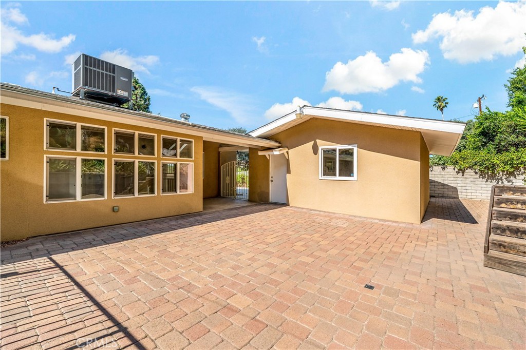 3777 N Arrowhead Avenue Property Photo 41