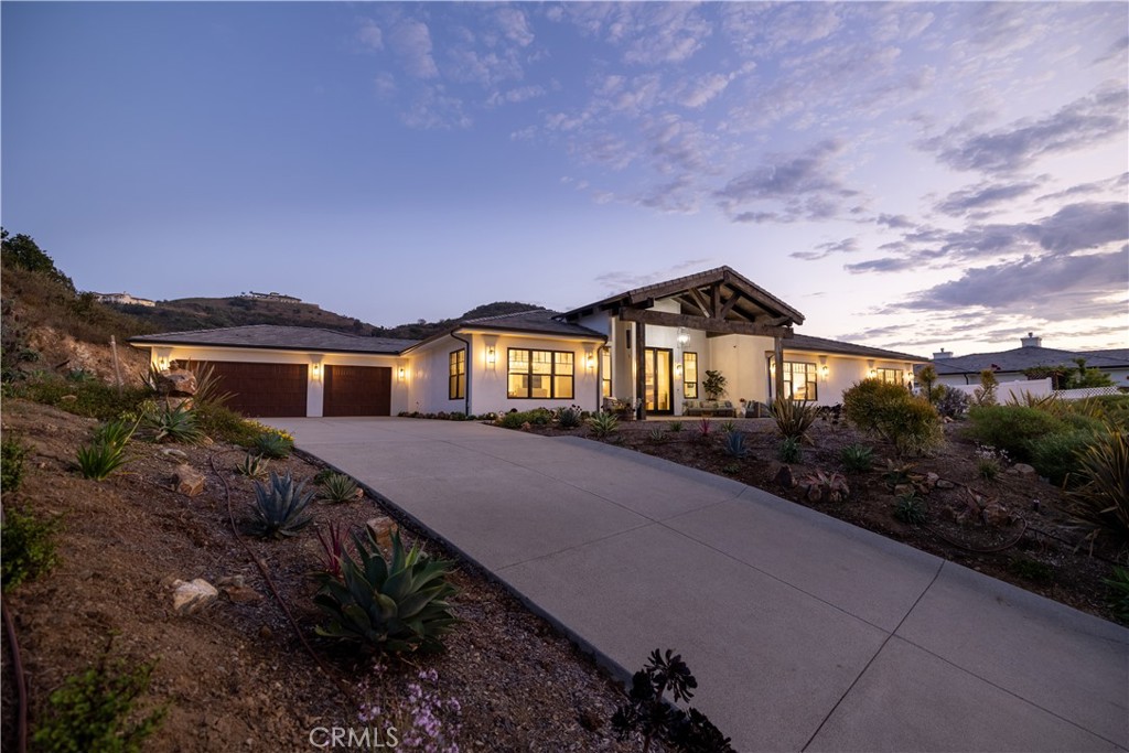 3325 Sagewood Hills Road Property Photo 1