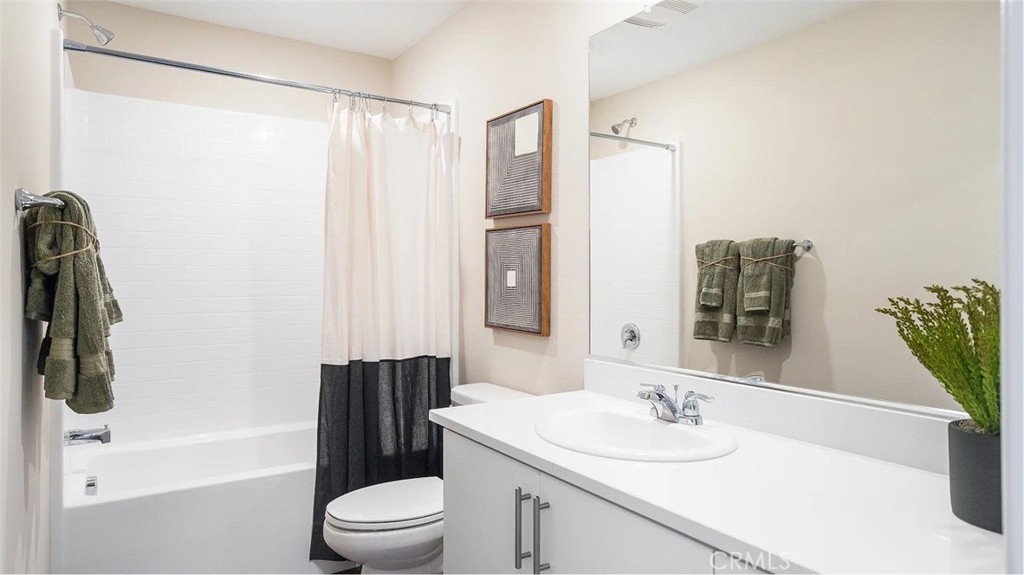 17807 Mckenzie Court Property Photo 7