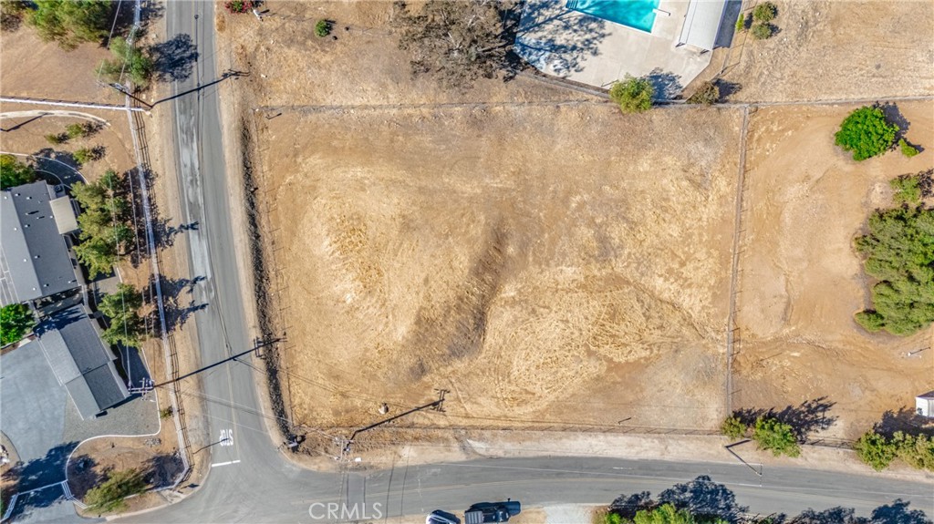 0 Conejo/las Flores Property Photo 4