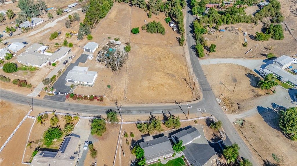0 Conejo/las Flores Property Photo 12