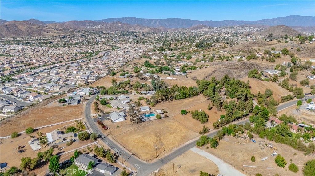 0 Conejo/las Flores Property Photo 17