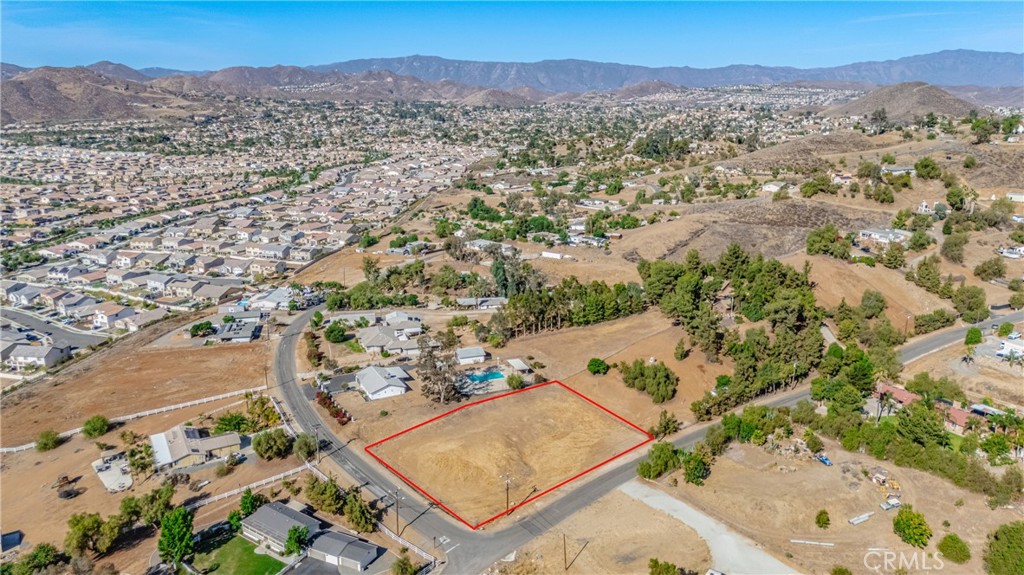 0 Conejo/las Flores Property Photo 18
