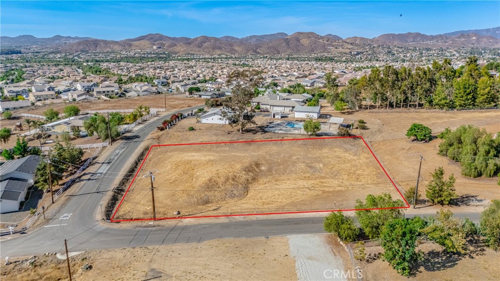 0 Conejo/las Flores Property Photo 31