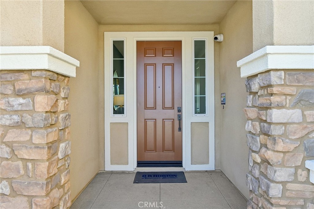 41823 Oak Barrel Court Property Photo 1