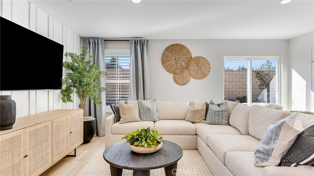 14226 Clemson Street Property Photo 6