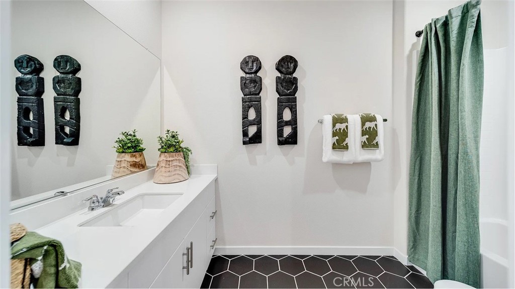 2577 Cloudview Privado Property Photo 7