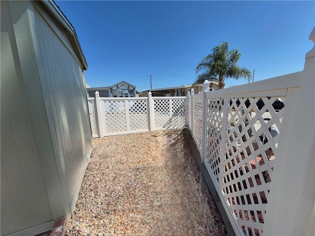 1295 S Cawston Avenue 143 Property Photo 15