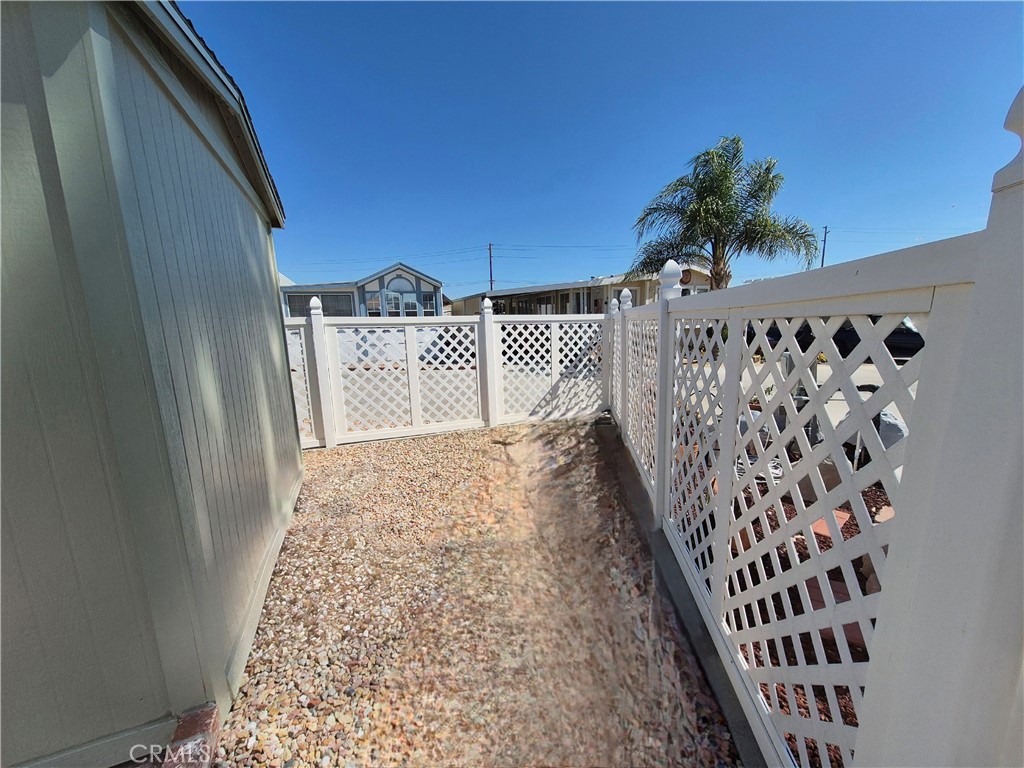 1295 S Cawston Avenue 143 Property Photo 16
