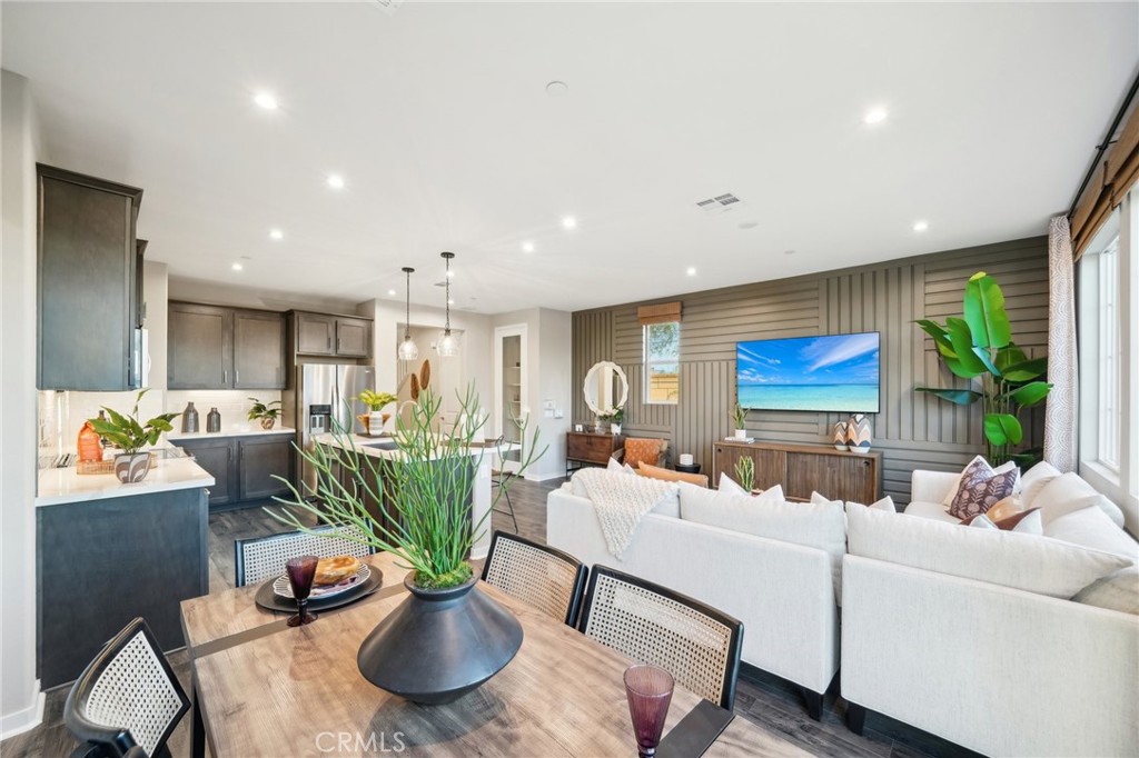 16031 Olivas Lane Property Photo 2