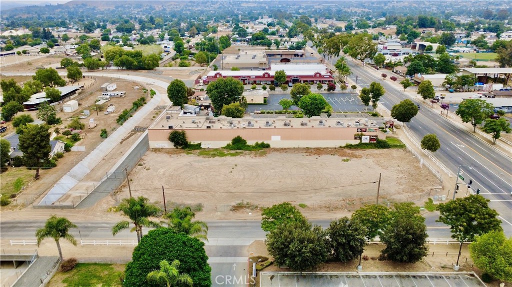 0 6th & Valleyview Property Photo 3
