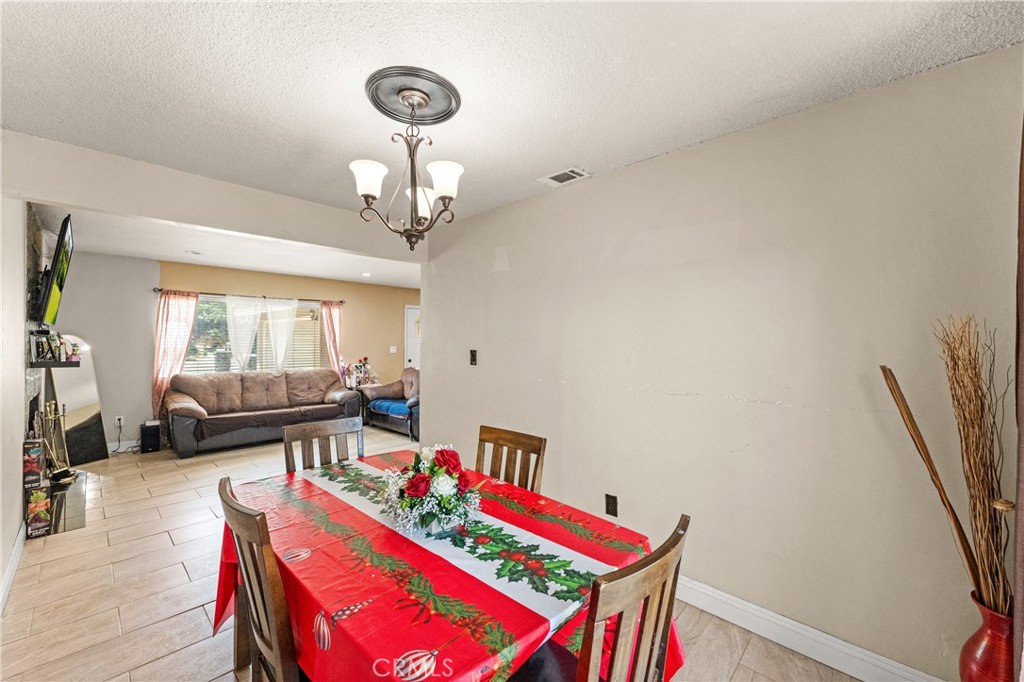 2174 W Monroe Street Property Photo 16