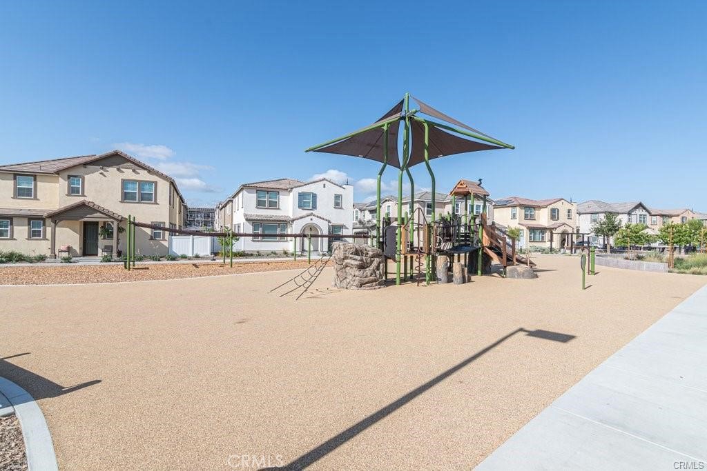 28267 Ashtree Street Property Photo 40