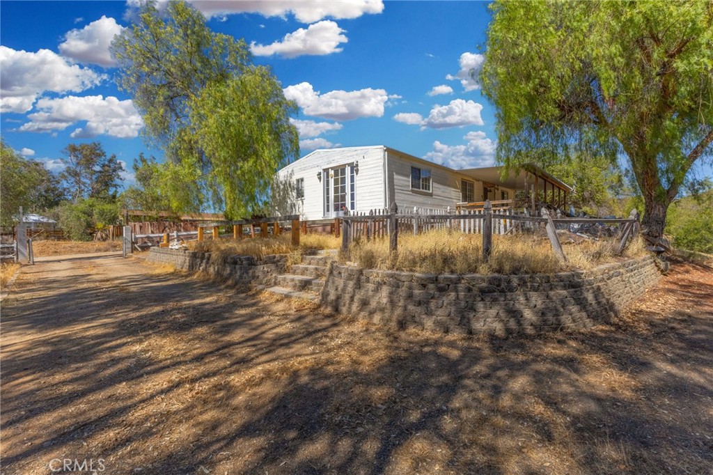 45479 Sheeps Foot Road Property Photo 1