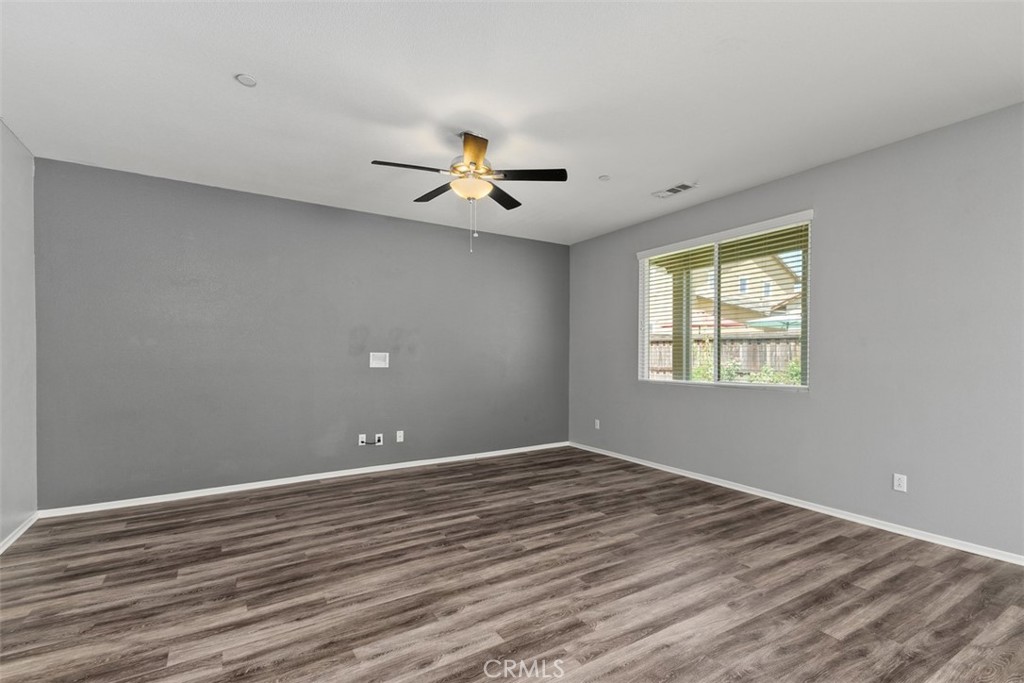96 Luna Avenue Property Photo 5