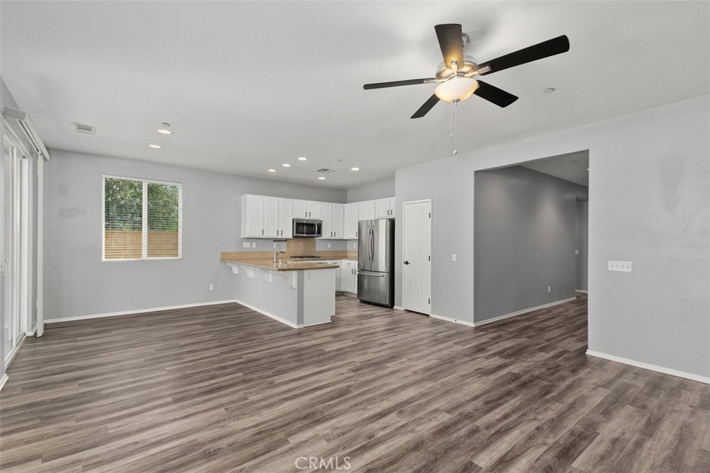 96 Luna Avenue Property Photo 8