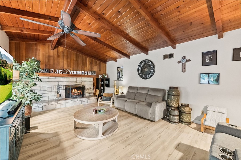 1850 Belmont Court Property Photo 8