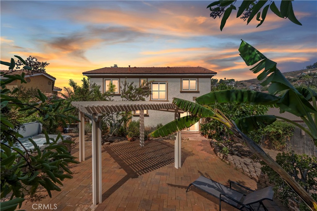 1621 Portola Avenue Property Photo 1