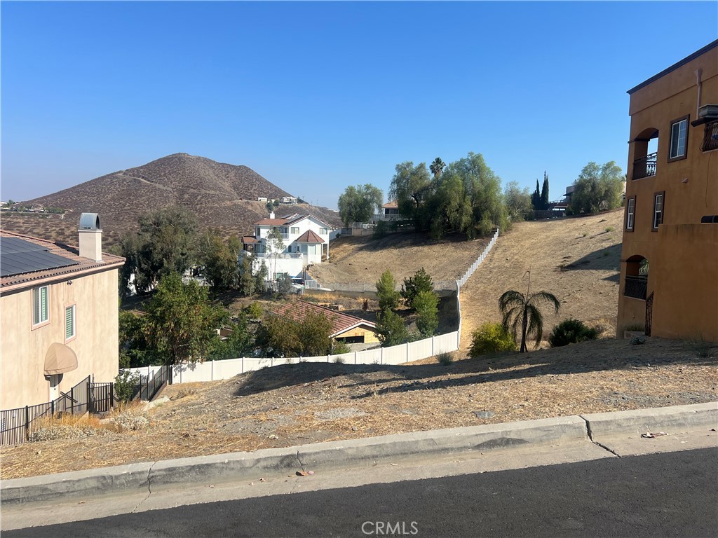 22871 Giant Fir Property Photo 1