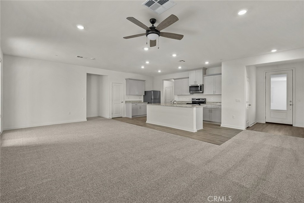 761 Longhorn Drive Property Photo 3