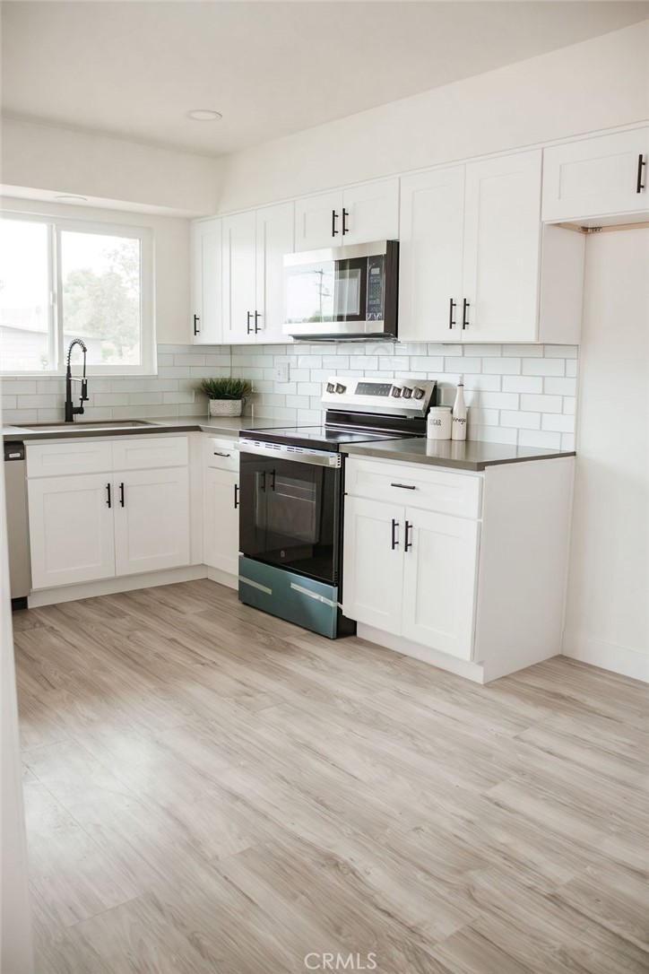 28296 Pebble Beach Drive Property Photo 2