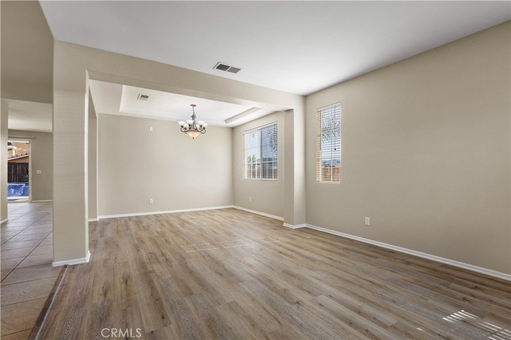 41793 Pioneer Street Property Photo 6