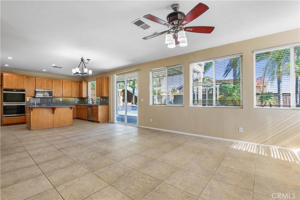 41793 Pioneer Street Property Photo 10