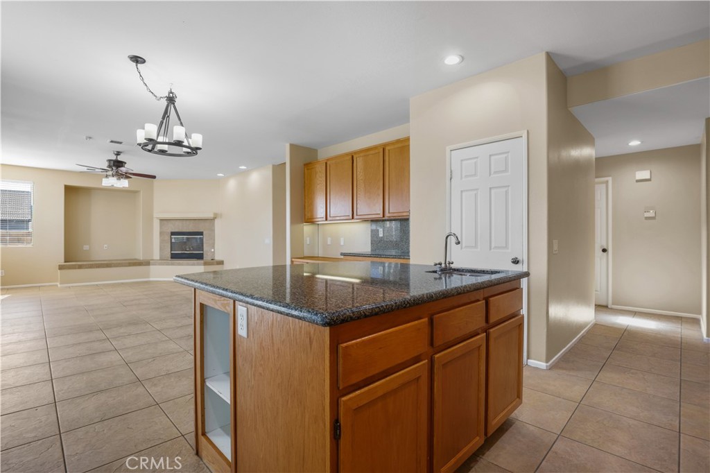 41793 Pioneer Street Property Photo 14