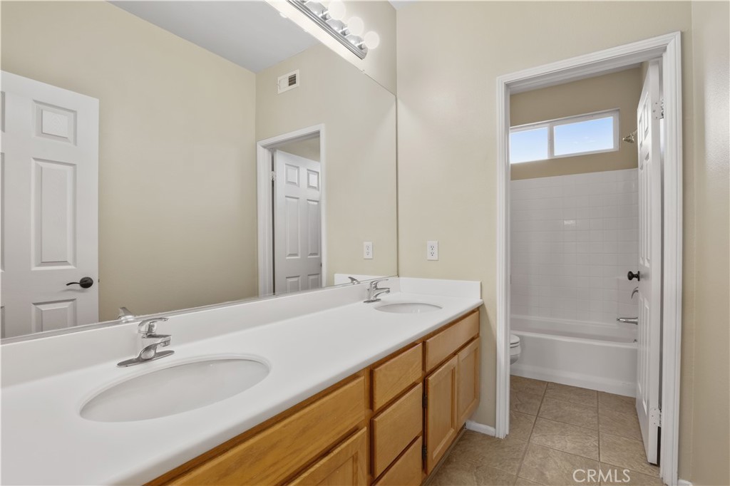 41793 Pioneer Street Property Photo 45